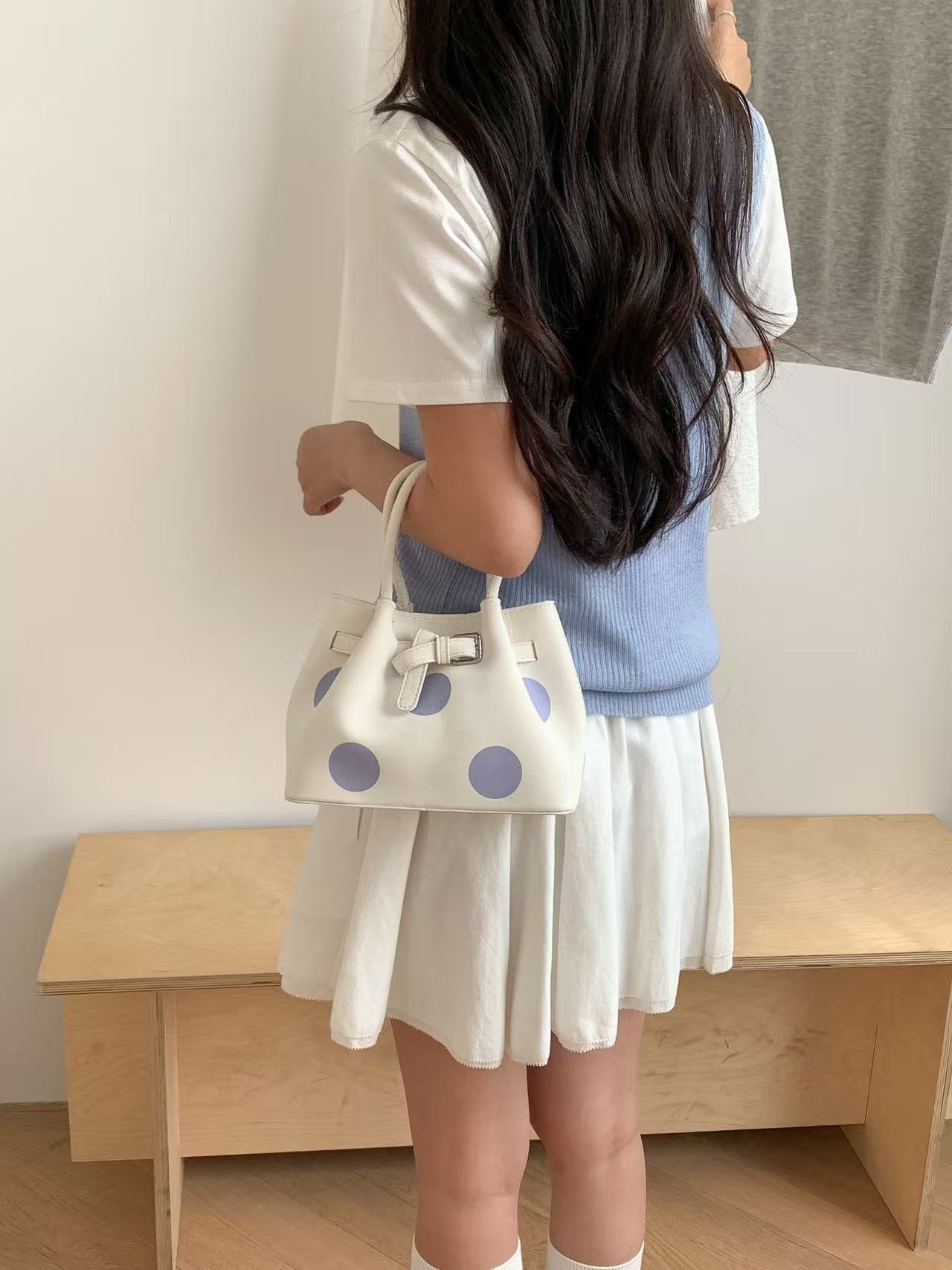 レザー調ツイストミニドットショルダーバッグ | 詳細画像7