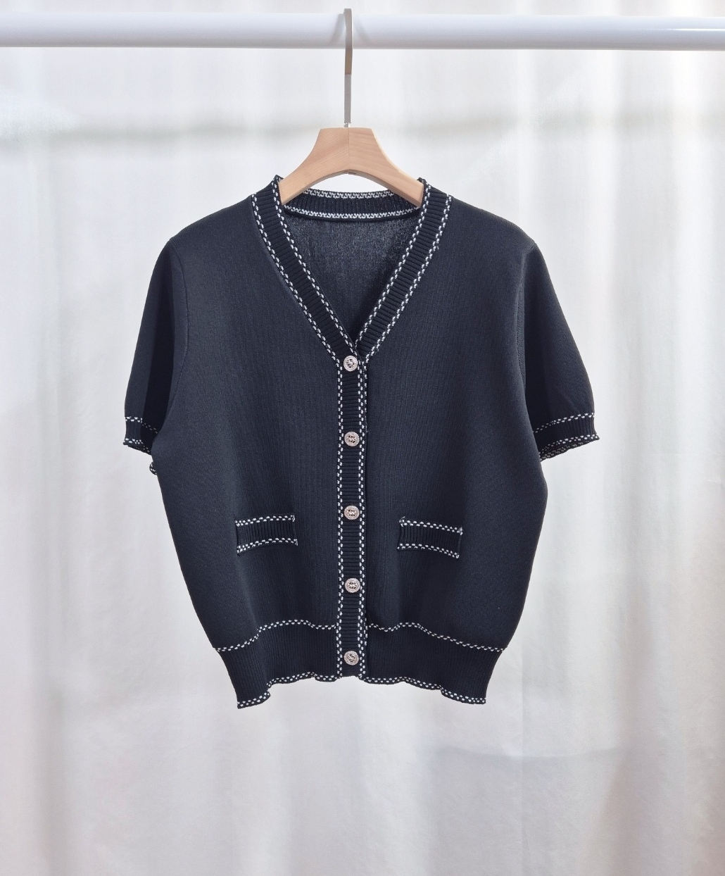 Vネックラインステッチ半袖フェイクポケットカーディガン | 詳細画像11