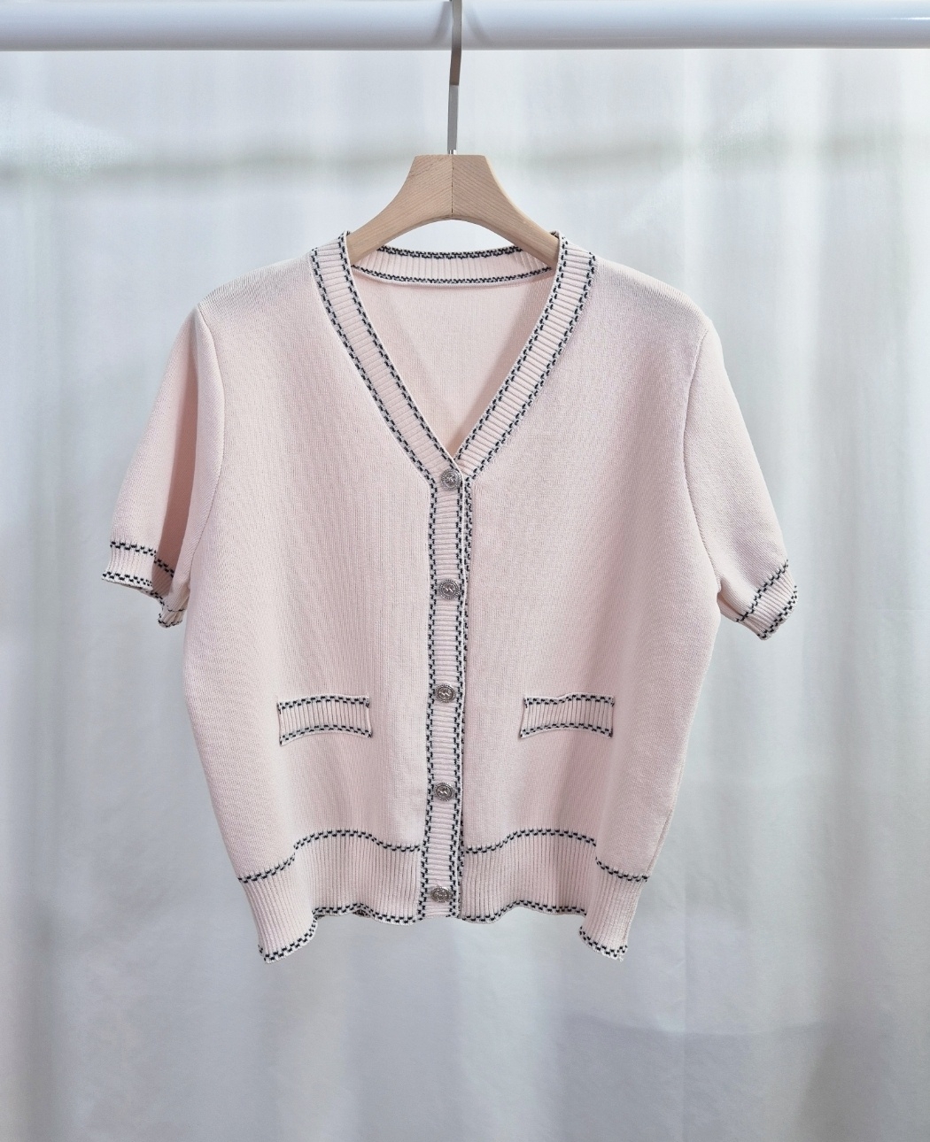 Vネックラインステッチ半袖フェイクポケットカーディガン | 詳細画像10