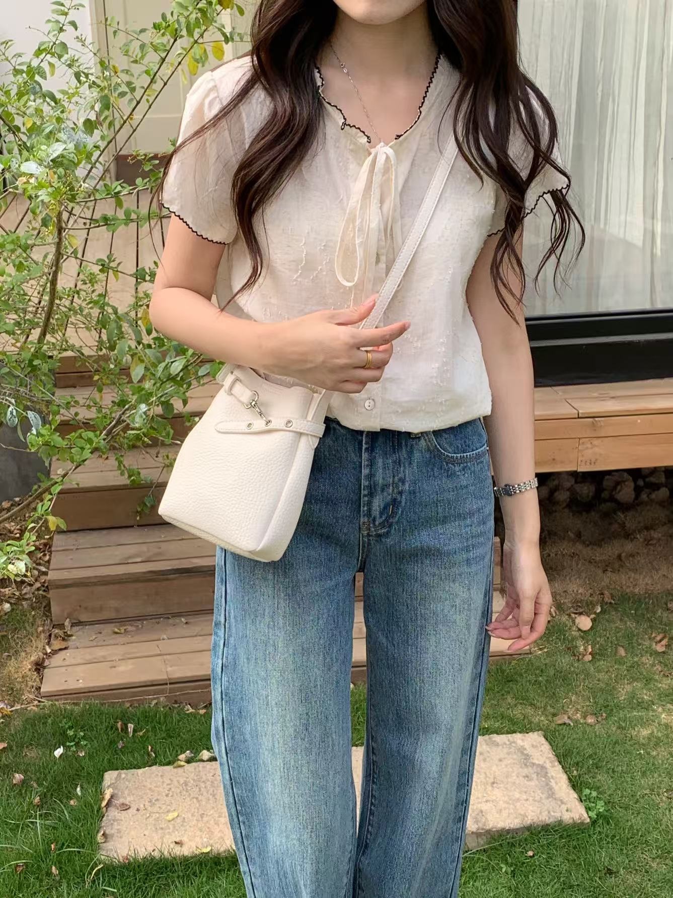 レザー調ベルトアイレットマグネットボタン無地ショルダーバッグ | 詳細画像3