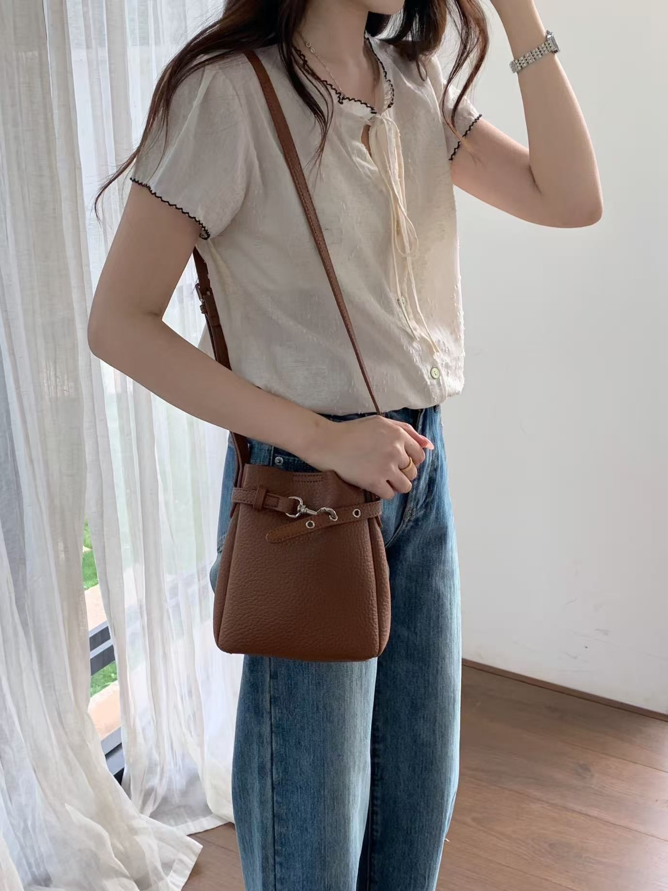 レザー調ベルトアイレットマグネットボタン無地ショルダーバッグ | 詳細画像7