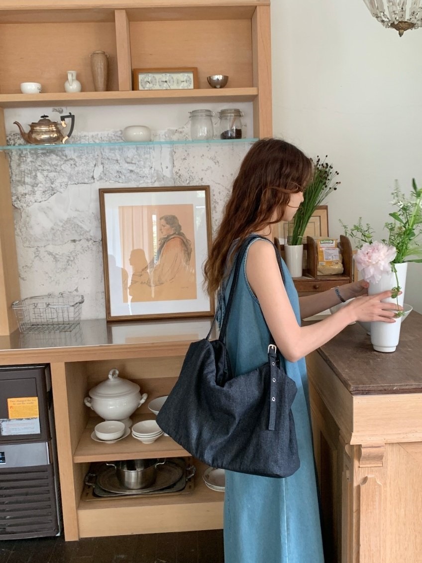 デニムジップアップベルトポケットビッグ無地ショルダーバッグ | 詳細画像4