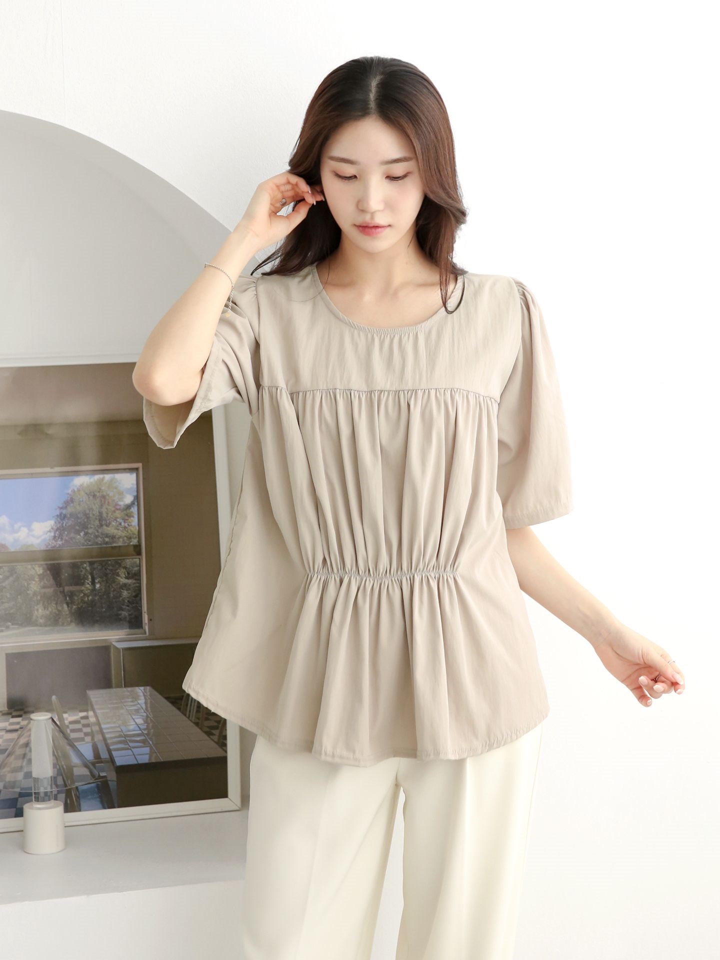 ラウンドネックシャーリングラインパフスリーブオーバーサイズルーズ半袖無地ブラウス | 詳細画像3