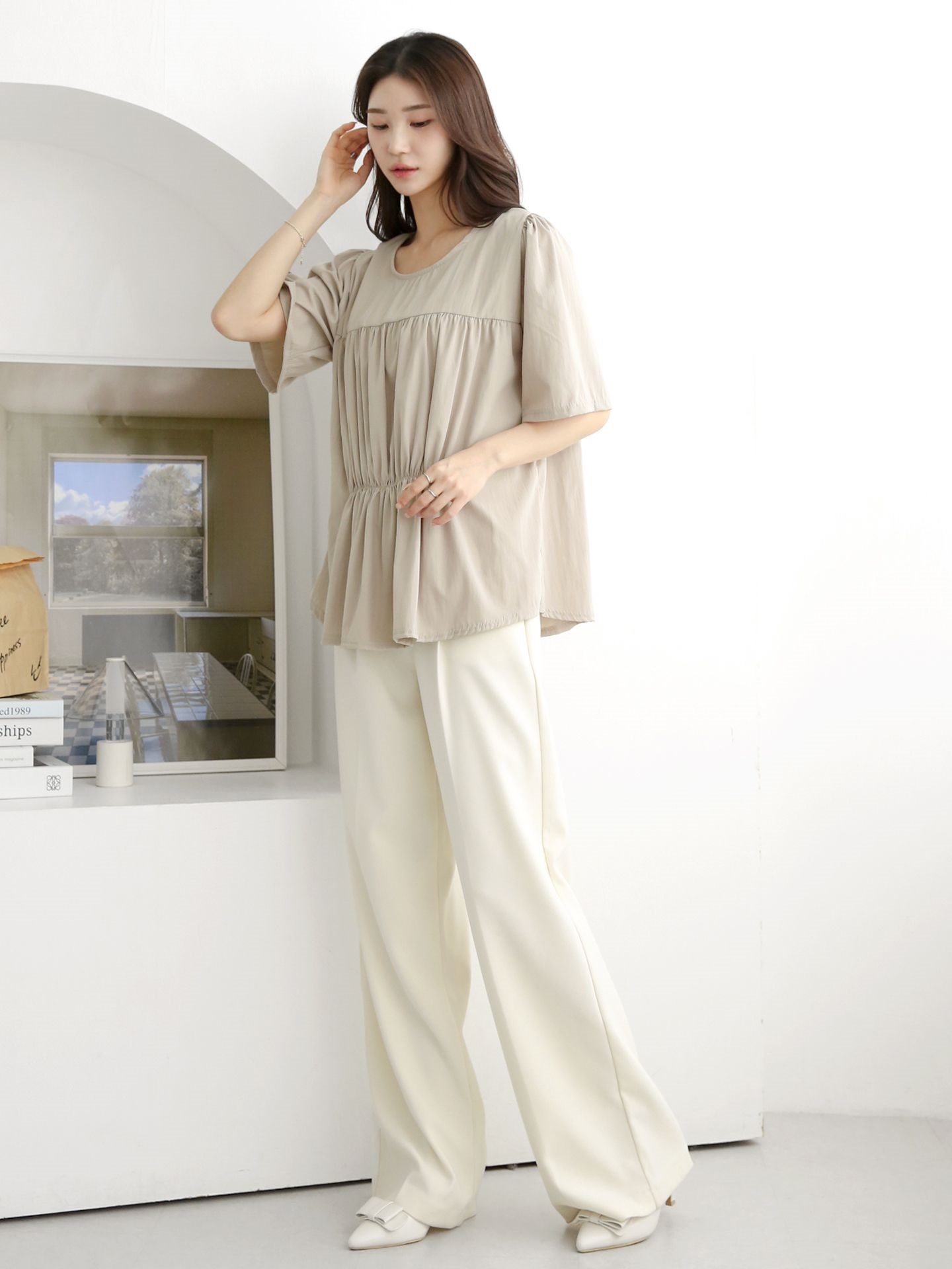 ラウンドネックシャーリングラインパフスリーブオーバーサイズルーズ半袖無地ブラウス | 詳細画像11