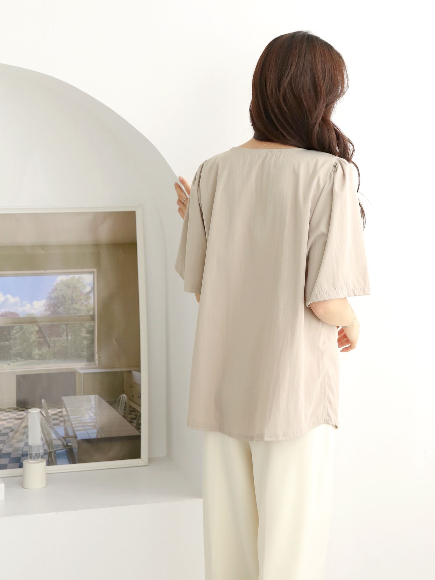 ラウンドネックシャーリングラインパフスリーブオーバーサイズルーズ半袖無地ブラウス | 詳細画像12