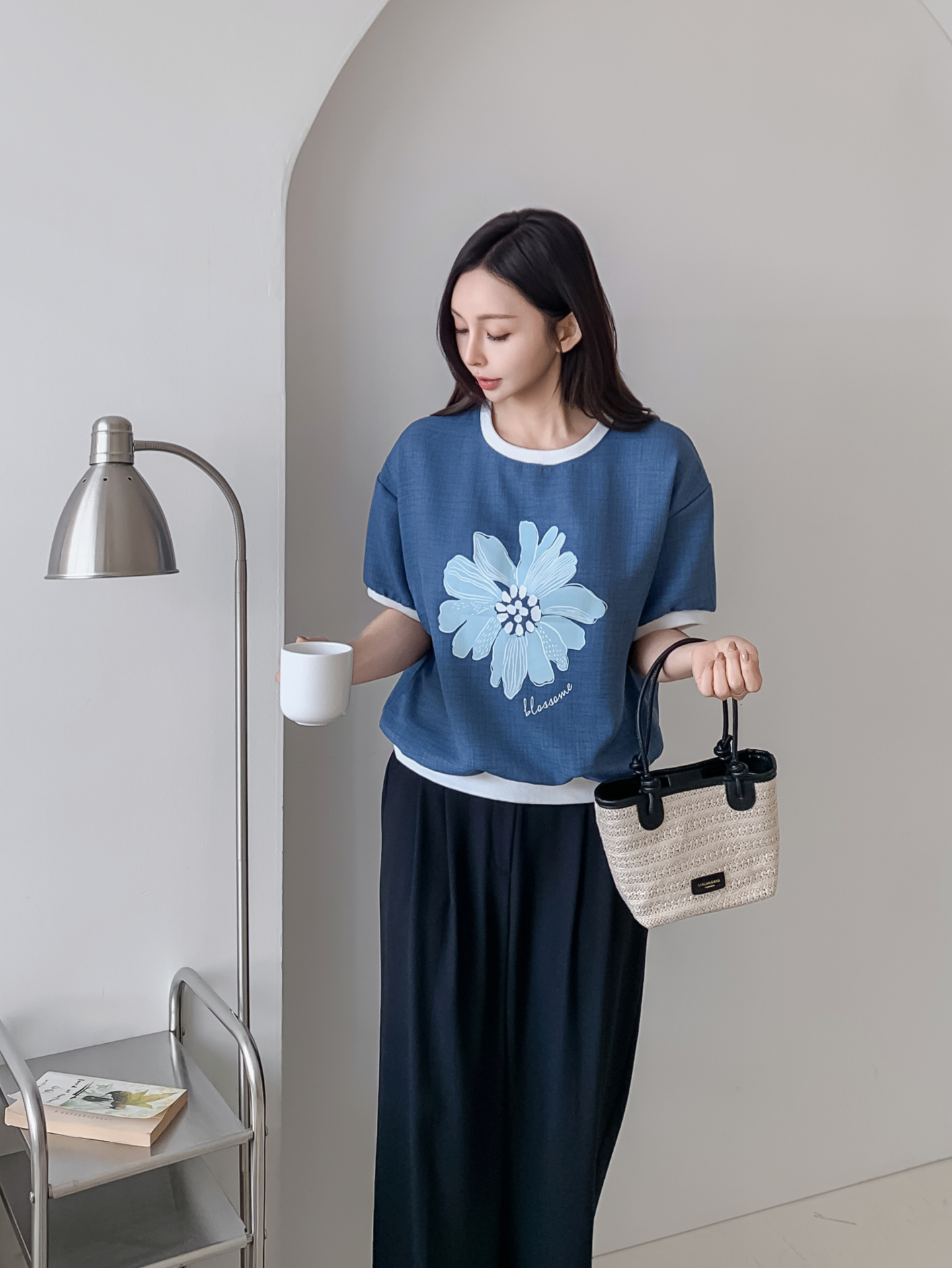 ラウンドネックパフスリーブ半袖ドロップショルダープリント配色ラインブラウス | 詳細画像11