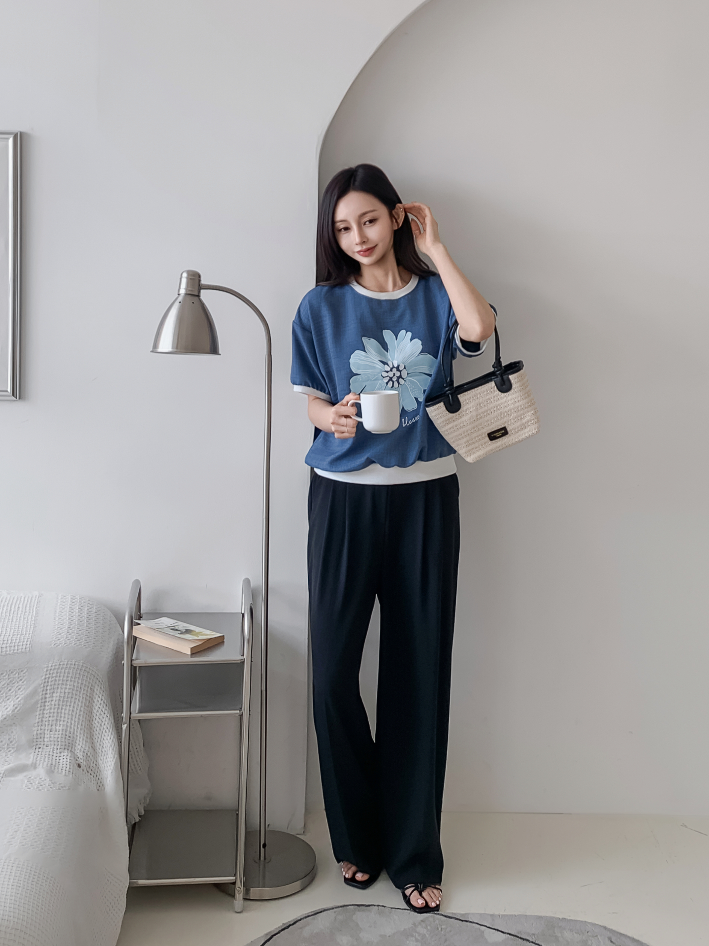 ラウンドネックパフスリーブ半袖ドロップショルダープリント配色ラインブラウス | 詳細画像12