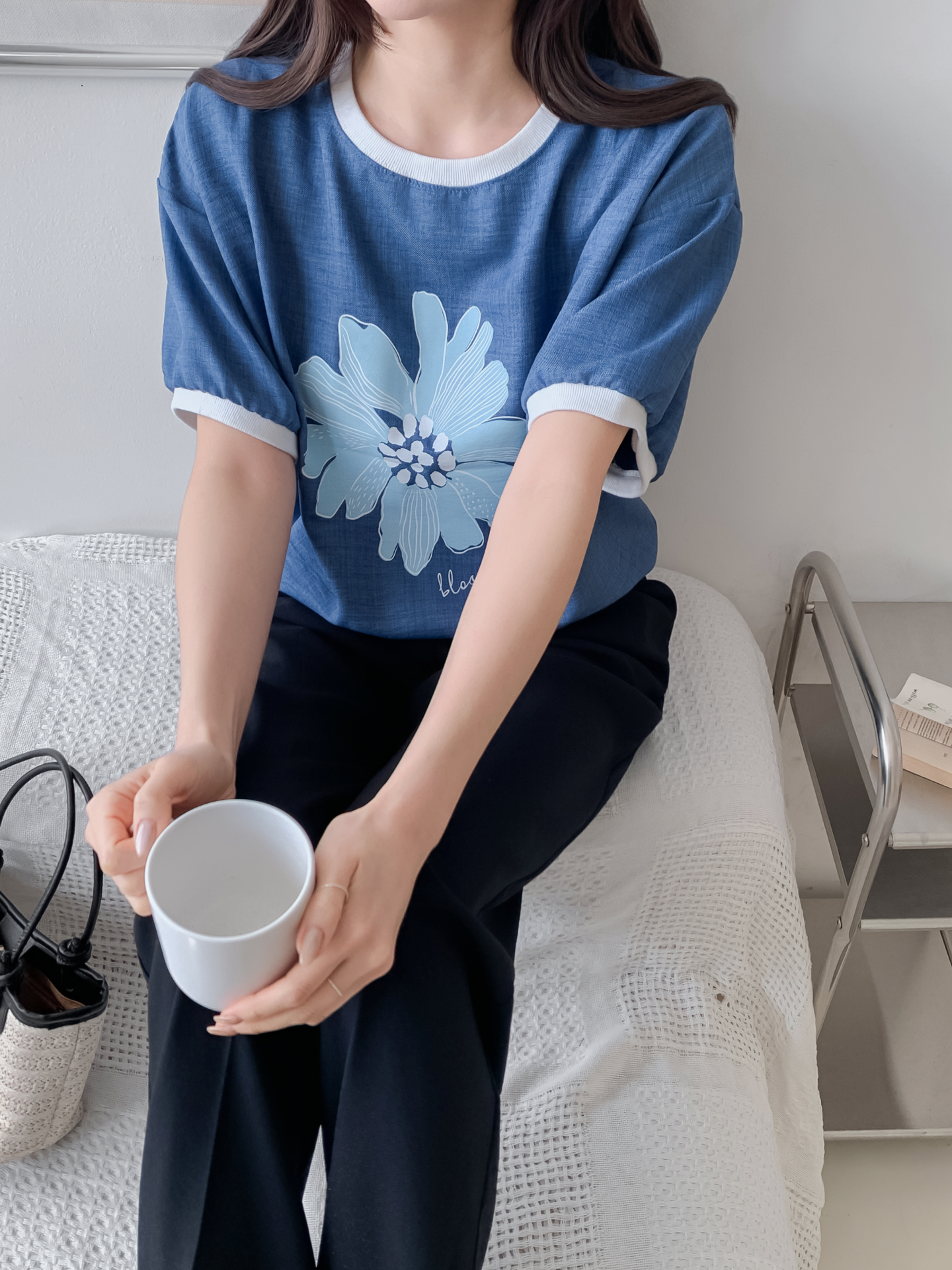 ラウンドネックパフスリーブ半袖ドロップショルダープリント配色ラインブラウス | 詳細画像14