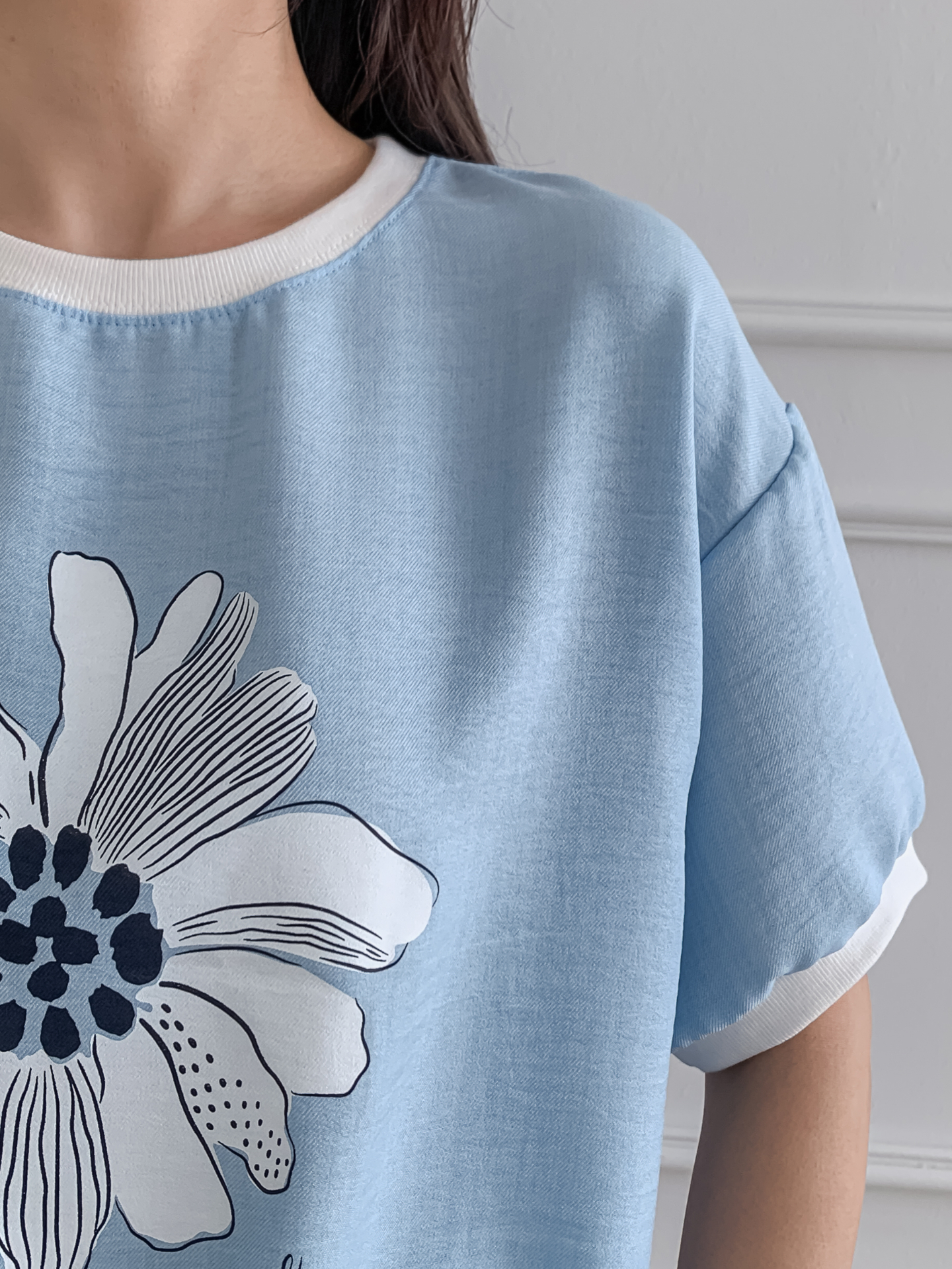 ラウンドネックパフスリーブ半袖ドロップショルダープリント配色ラインブラウス | 詳細画像22