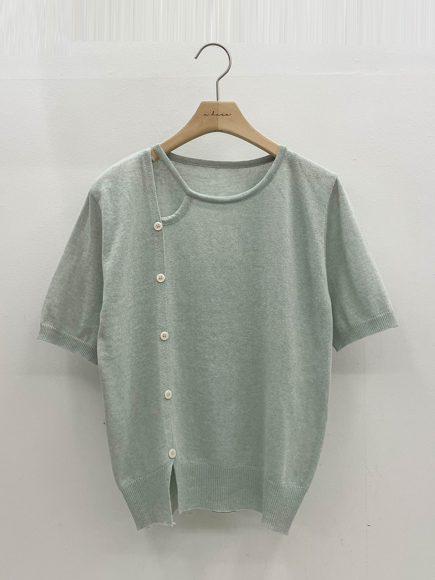 リネン混ラウンドネックスリット半袖フェイクボタンニット | 詳細画像16