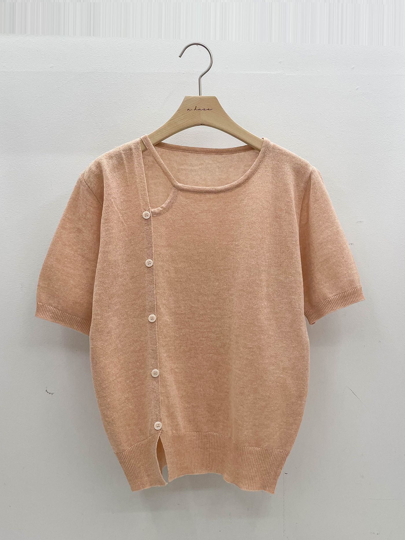 リネン混ラウンドネックスリット半袖フェイクボタンニット | 詳細画像13