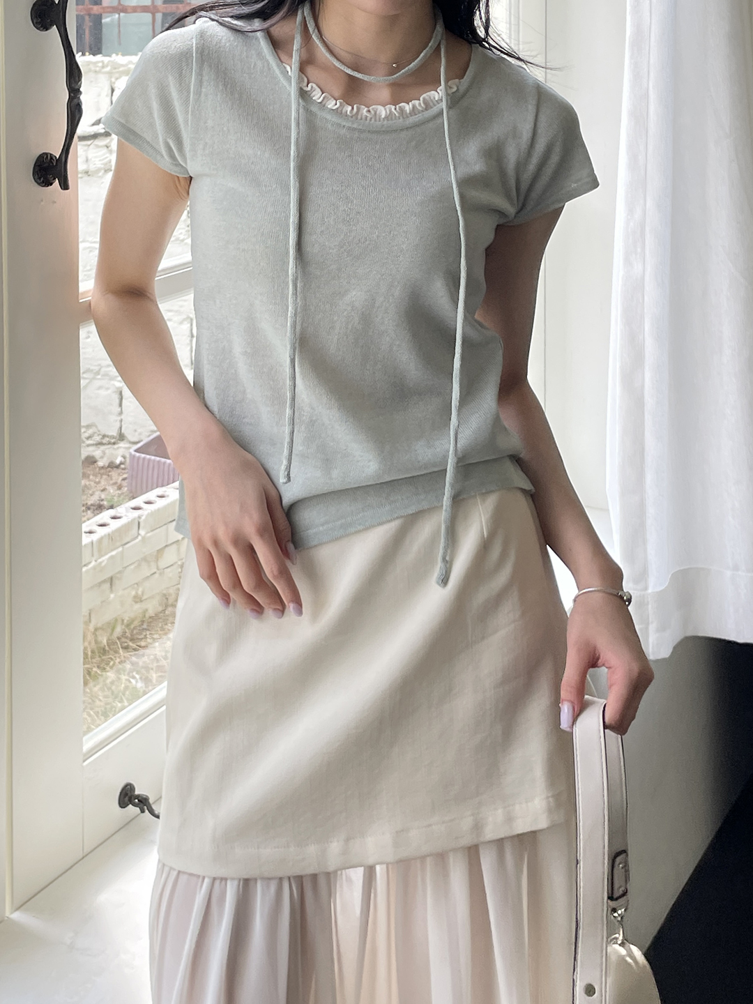 リネン混ラウンドネックフリル半袖ニットストラップ付 | 詳細画像10