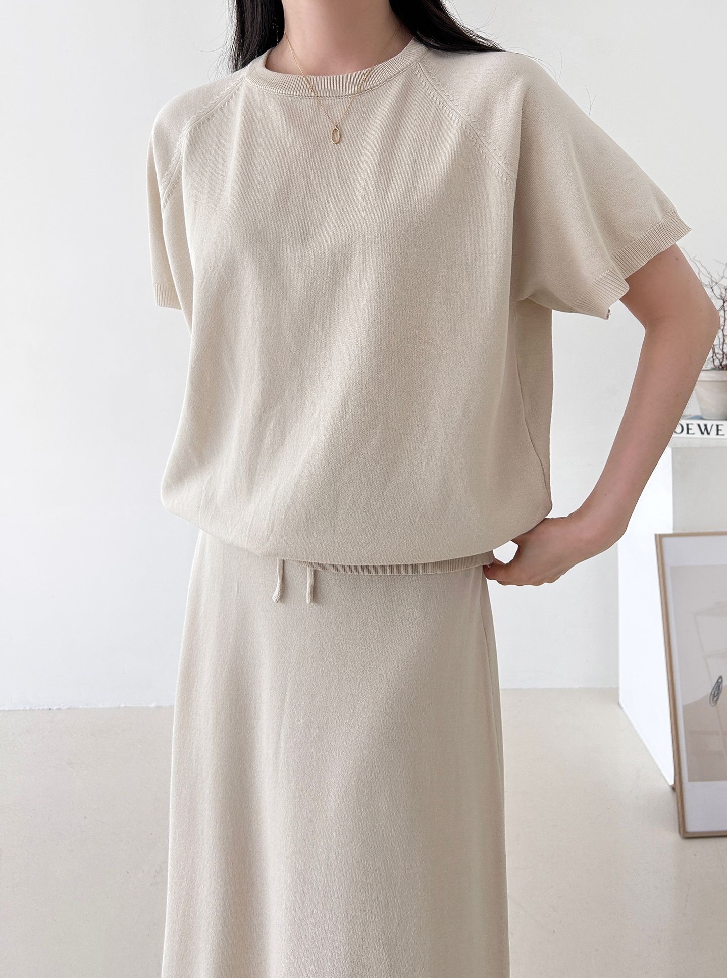 ラウンドネックシンプルベーシックウエストゴムラグランロング半袖無地セットアップスカートニット | 詳細画像5