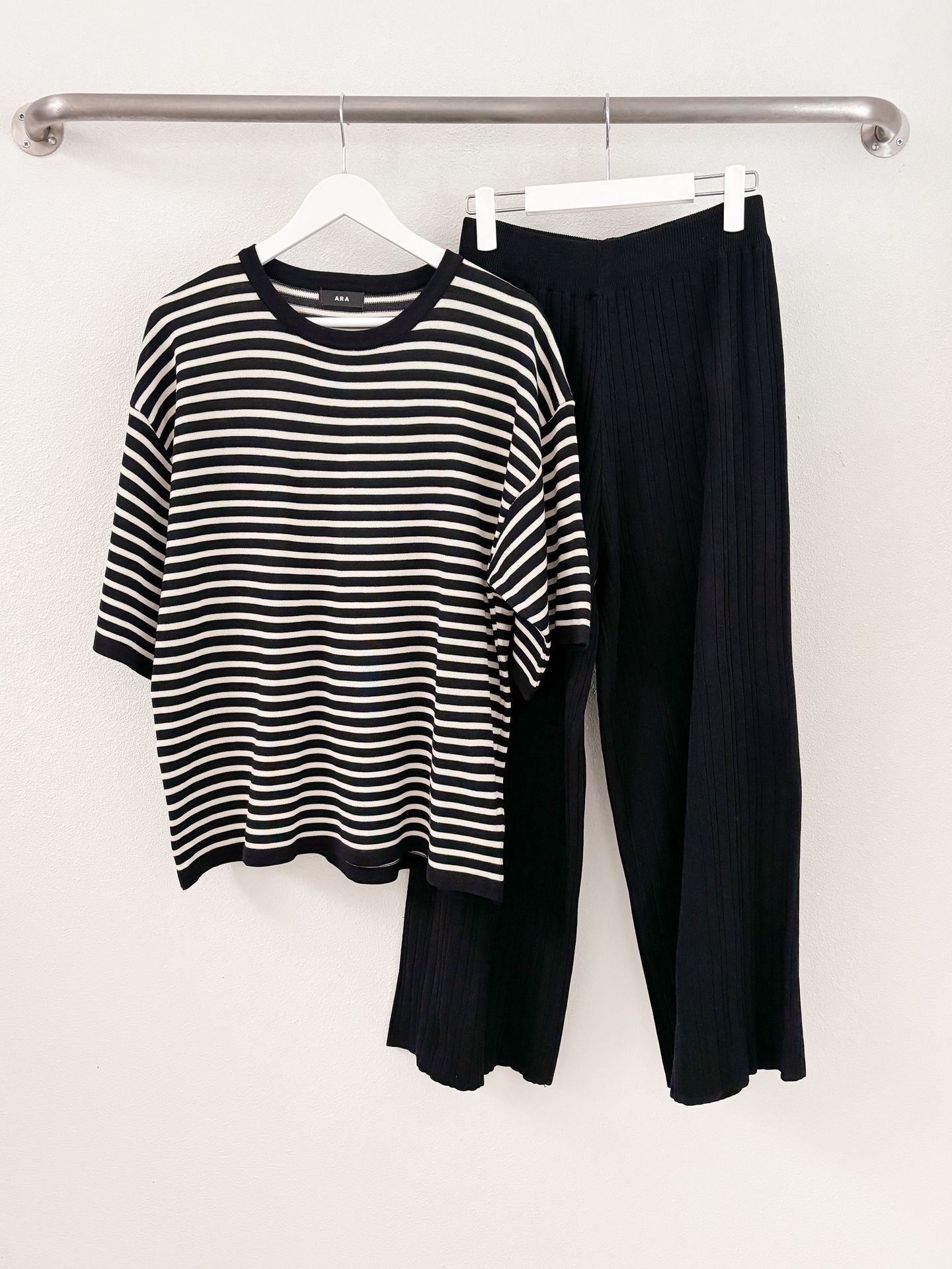 ラウンドネックウエストゴム半袖ボーダーセットアップパンツニット | 詳細画像35