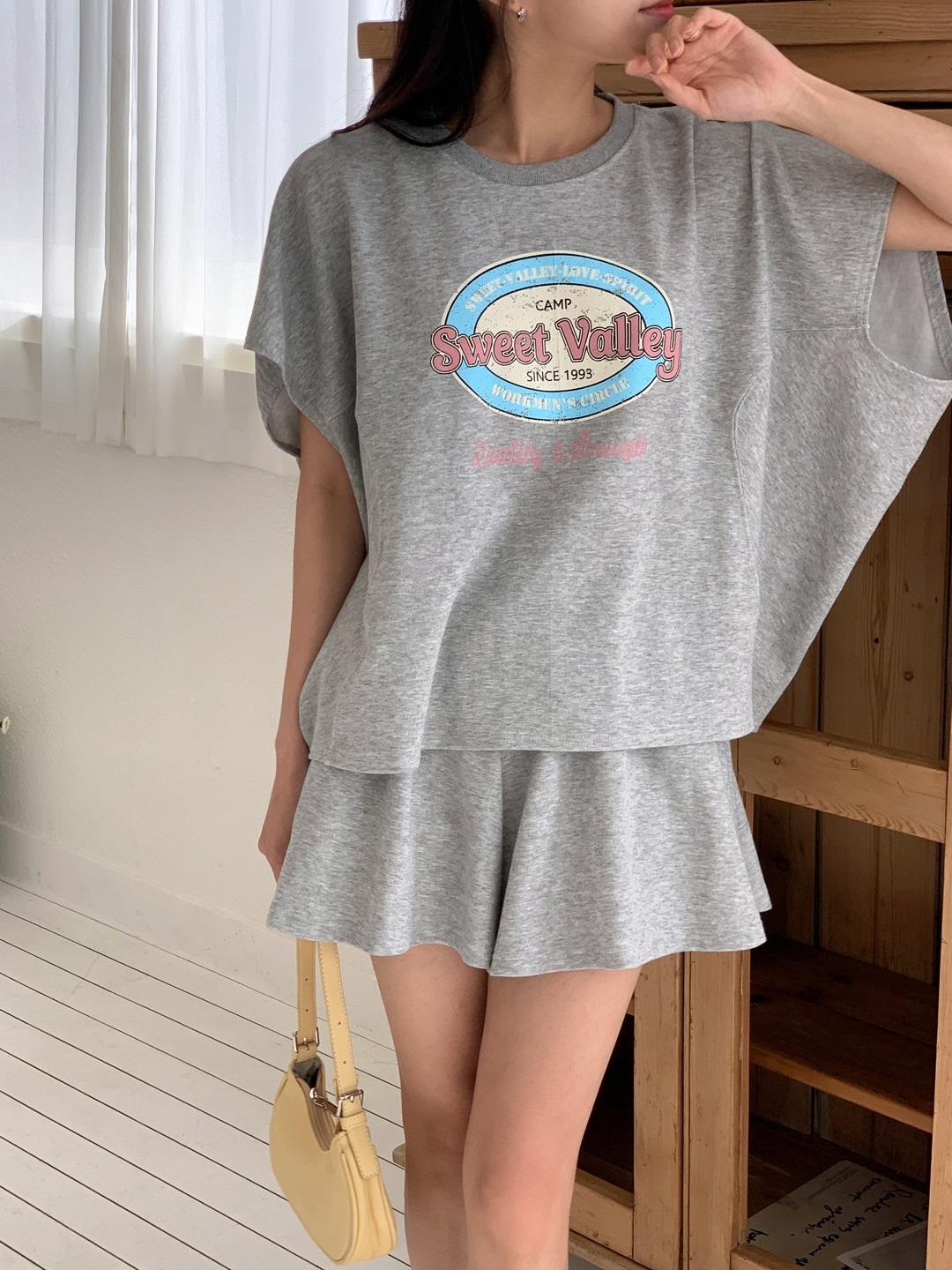 ラウンドネックスリットポケットウエストゴムドルマンオーバーサイズ半袖プリントセットアップTシャツショートパンツ | 詳細画像5