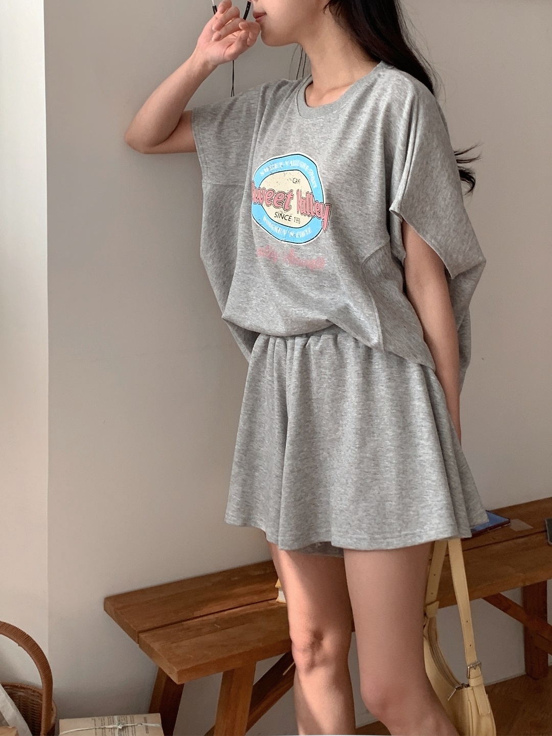 ラウンドネックスリットポケットウエストゴムドルマンオーバーサイズ半袖プリントセットアップTシャツショートパンツ | 詳細画像13