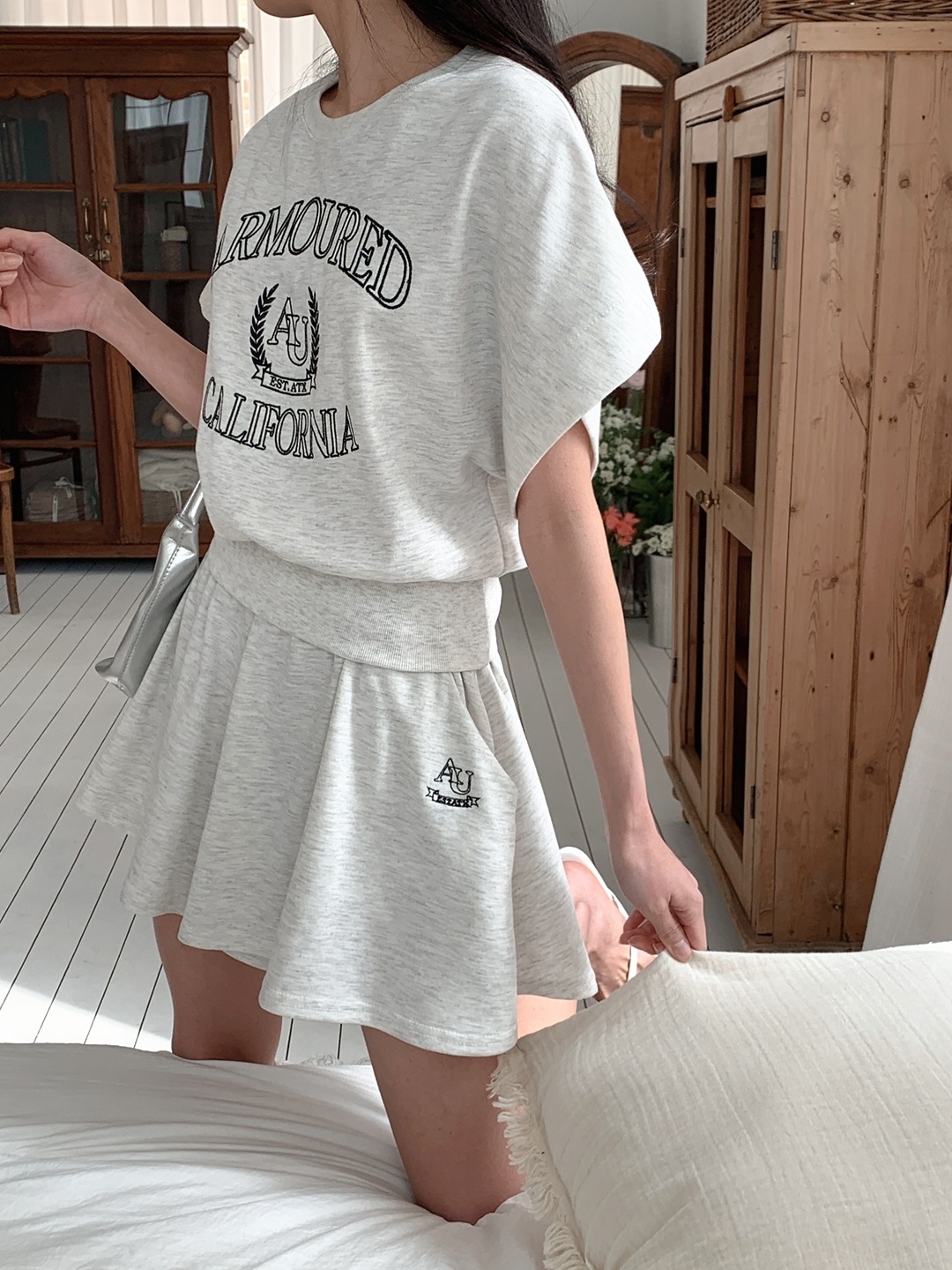ラウンドネックポケットウエストゴムレタリング刺繍セットアップTシャツショートパンツ | 詳細画像8