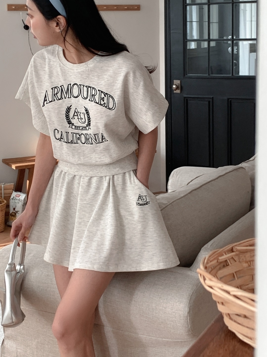 ラウンドネックポケットウエストゴムレタリング刺繍セットアップTシャツショートパンツ | 詳細画像9