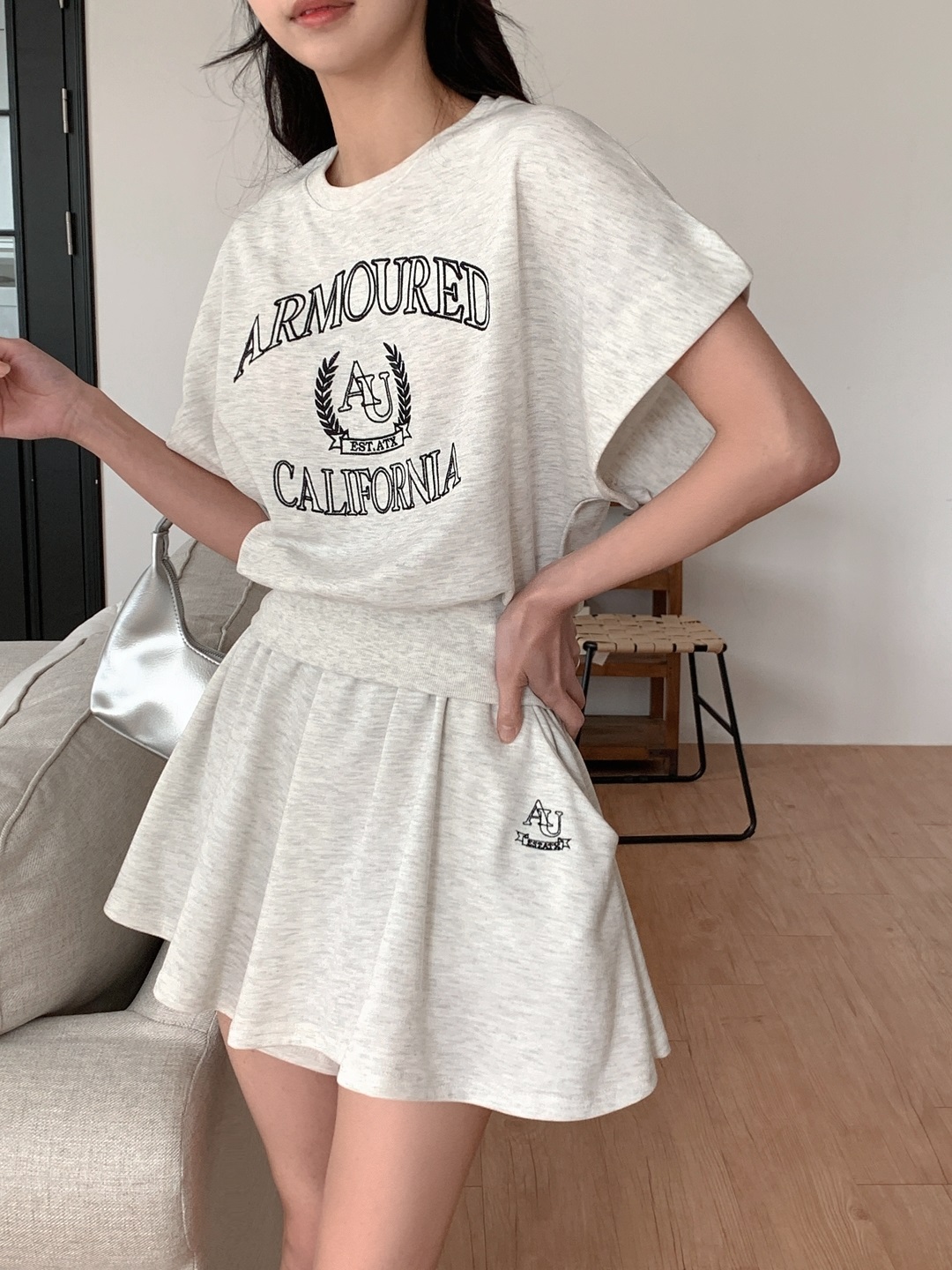 ラウンドネックポケットウエストゴムレタリング刺繍セットアップTシャツショートパンツ | 詳細画像12