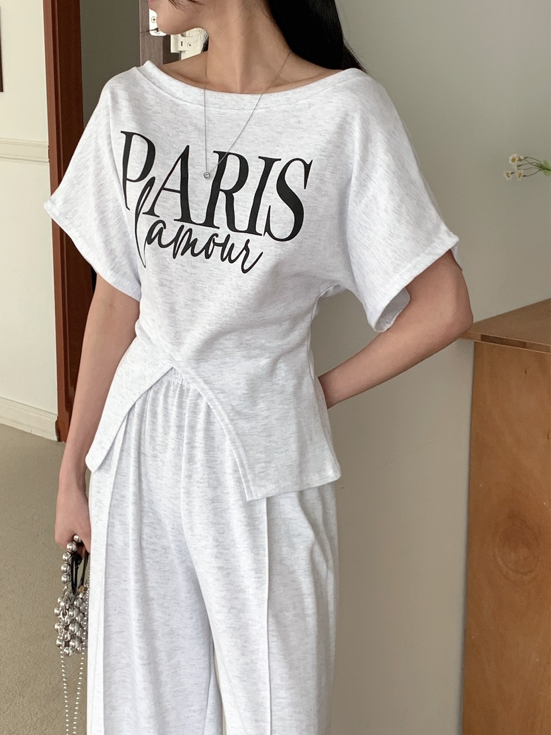 ボートネックスリットウエストゴムラグラン半袖レタリングセットアップパンツTシャツ | 詳細画像3