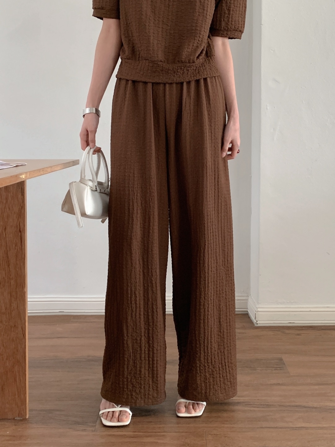 ラウンドネックウエストゴムパフスリーブ半袖ワイドフェイクポケットセットアップパンツTシャツ | 詳細画像14