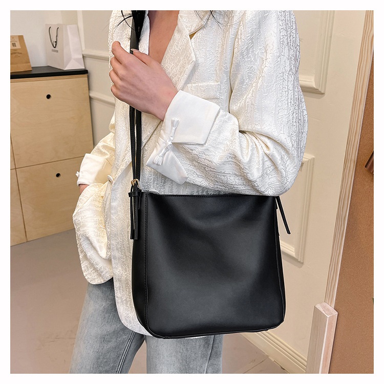 レザー調ショルダーバッグトートバッグショルダーバッグストラップ付2pc セット | 詳細画像15