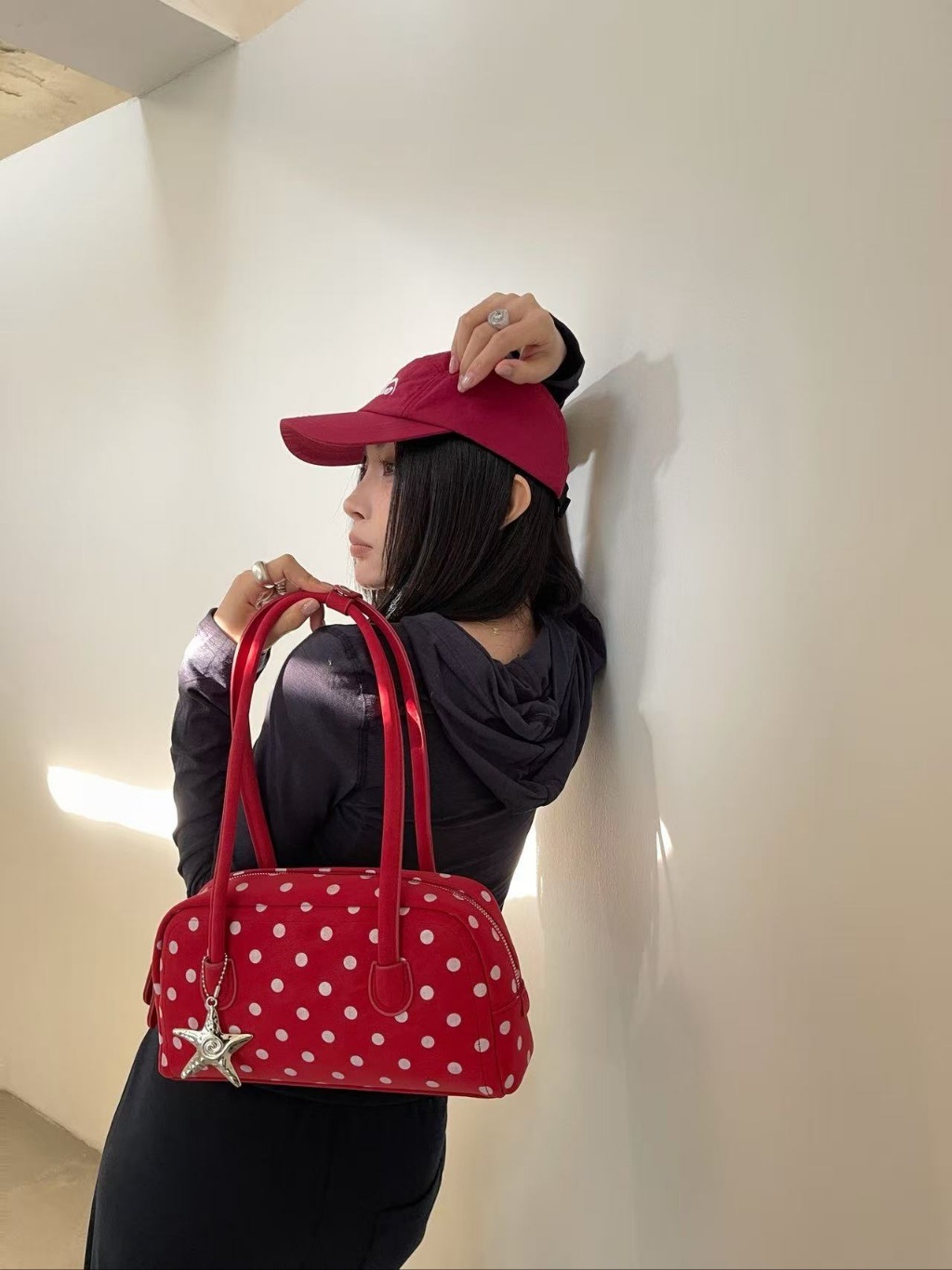 レザー調ジップアップポケットドット配色トートバッグキーリングセット | 詳細画像10