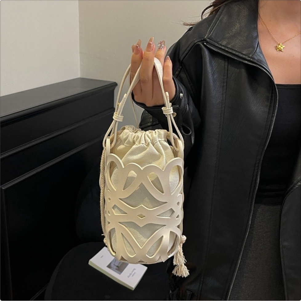 レザー調ボタンドローストリングバケットバッグ | 詳細画像5