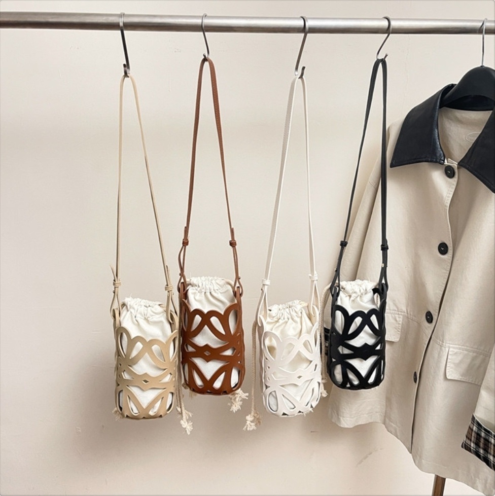 レザー調ボタンドローストリングバケットバッグ | 詳細画像16