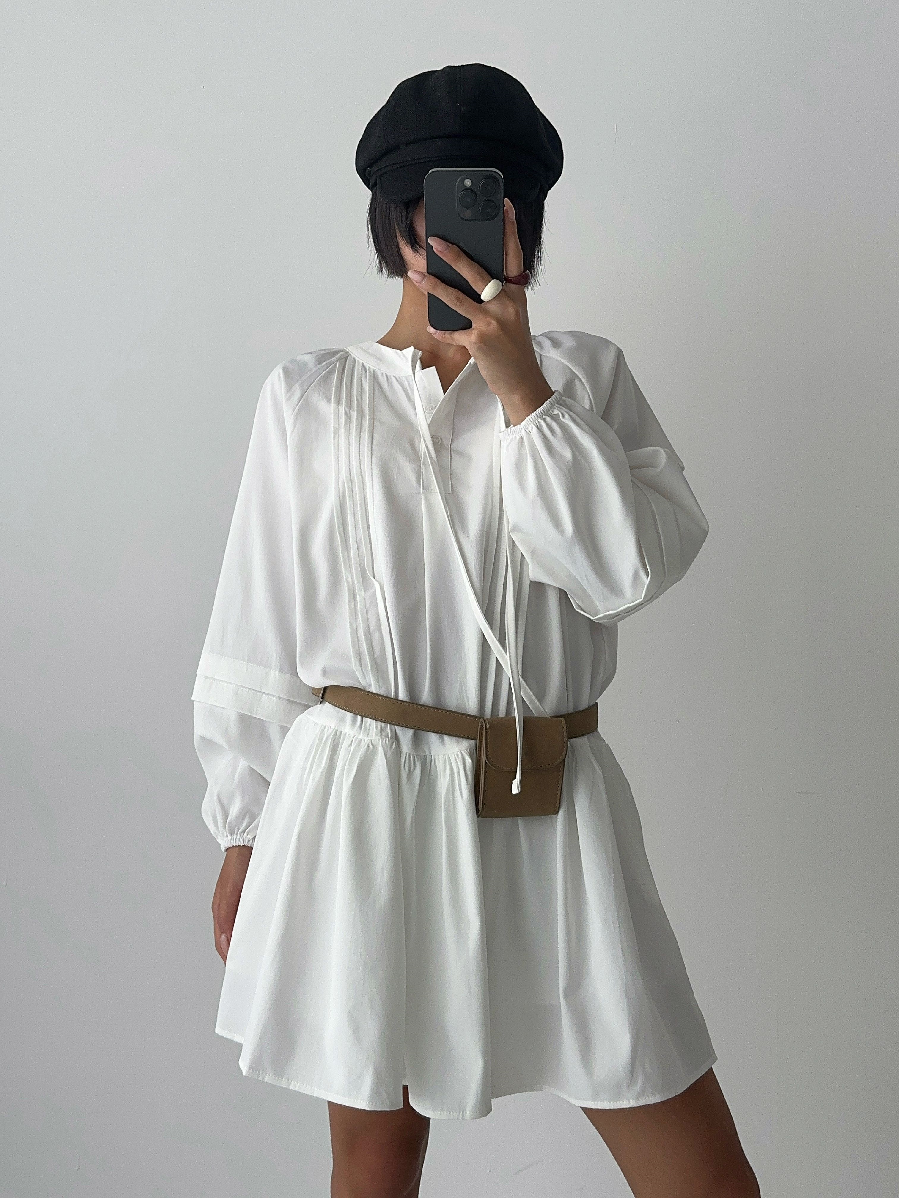 ストラップVネックピンタックラインパフスリーブオーバーサイズハーフボタンルーズ長袖ギャザーフレアAラインミニ無地ワンピース | 詳細画像2