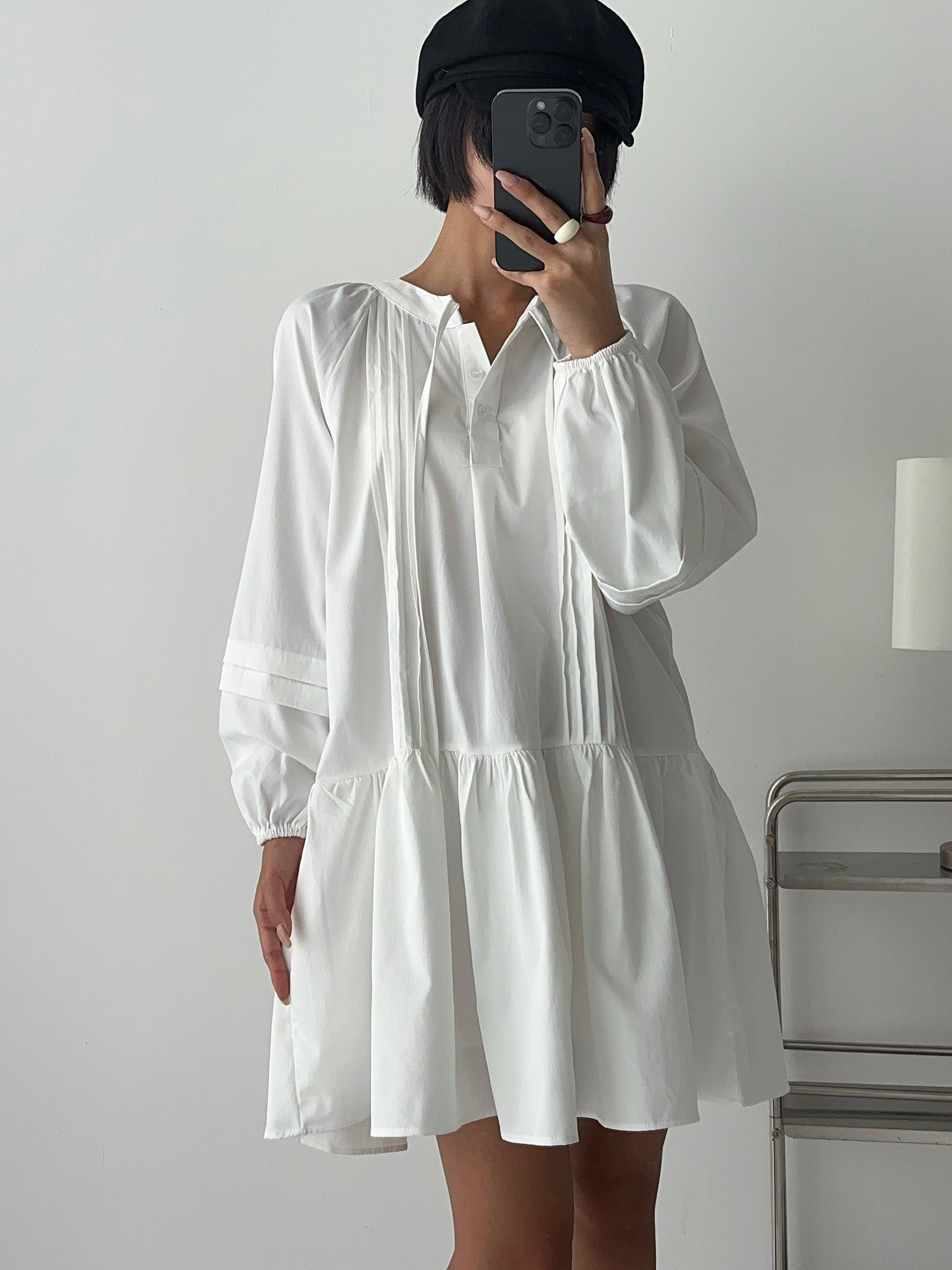 ストラップVネックピンタックラインパフスリーブオーバーサイズハーフボタンルーズ長袖ギャザーフレアAラインミニ無地ワンピース | 詳細画像6