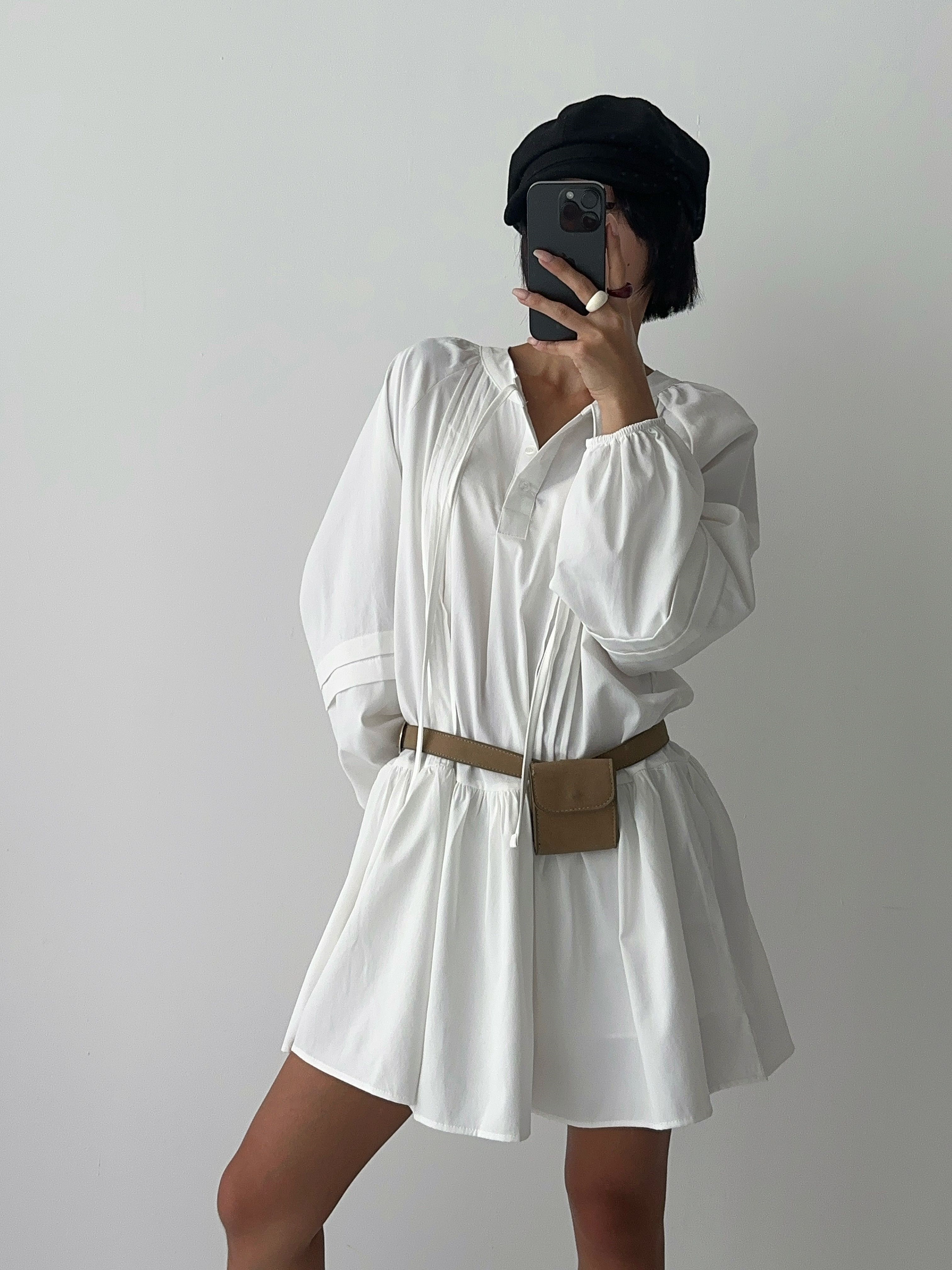 ストラップVネックピンタックラインパフスリーブオーバーサイズハーフボタンルーズ長袖ギャザーフレアAラインミニ無地ワンピース | 詳細画像7