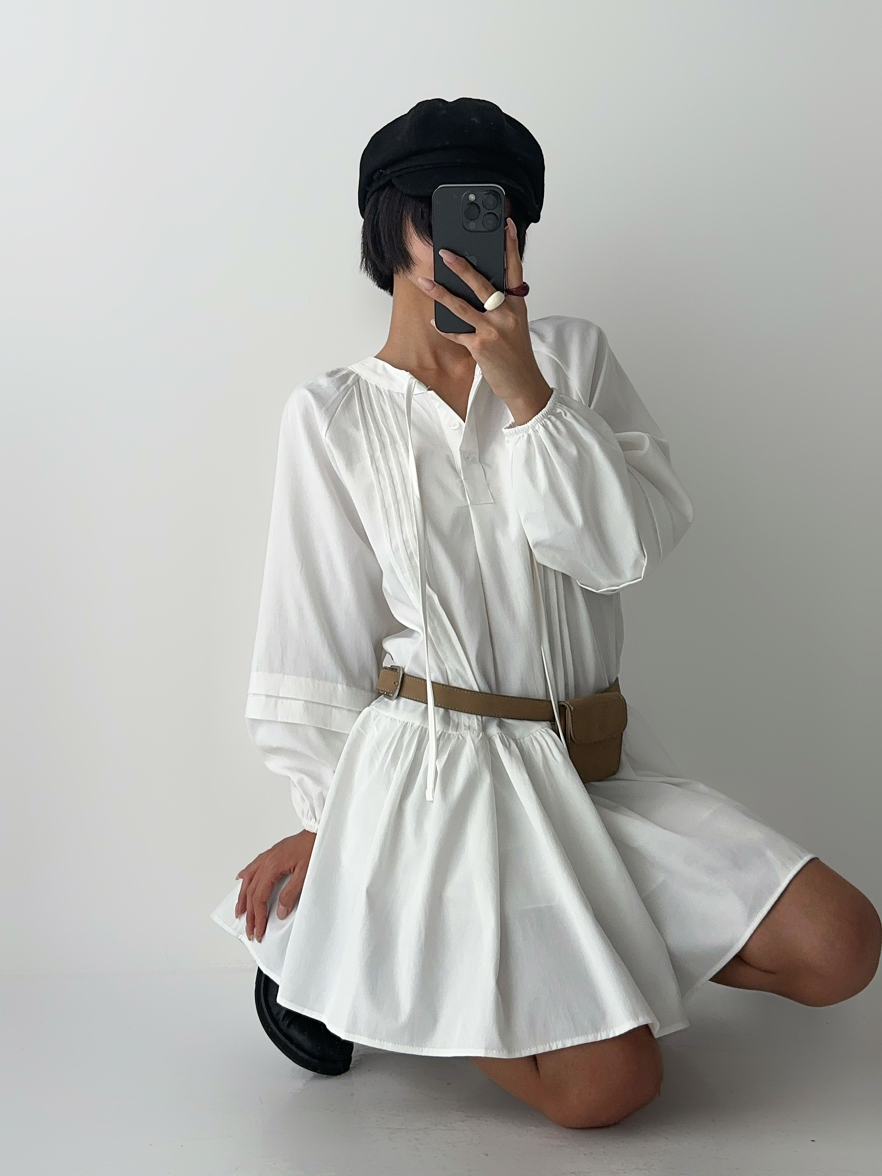 ストラップVネックピンタックラインパフスリーブオーバーサイズハーフボタンルーズ長袖ギャザーフレアAラインミニ無地ワンピース | 詳細画像8