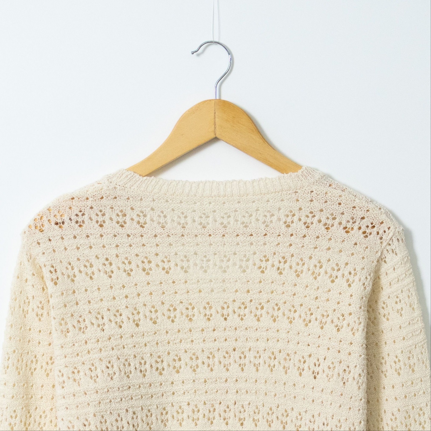 アクリルボタンVネックパンチングルーズ長袖カーディガン | 詳細画像8