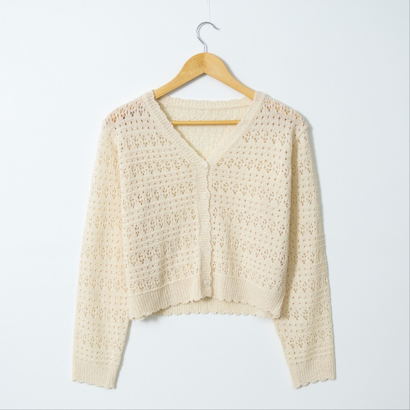 アクリルボタンVネックパンチングルーズ長袖カーディガン | 詳細画像14