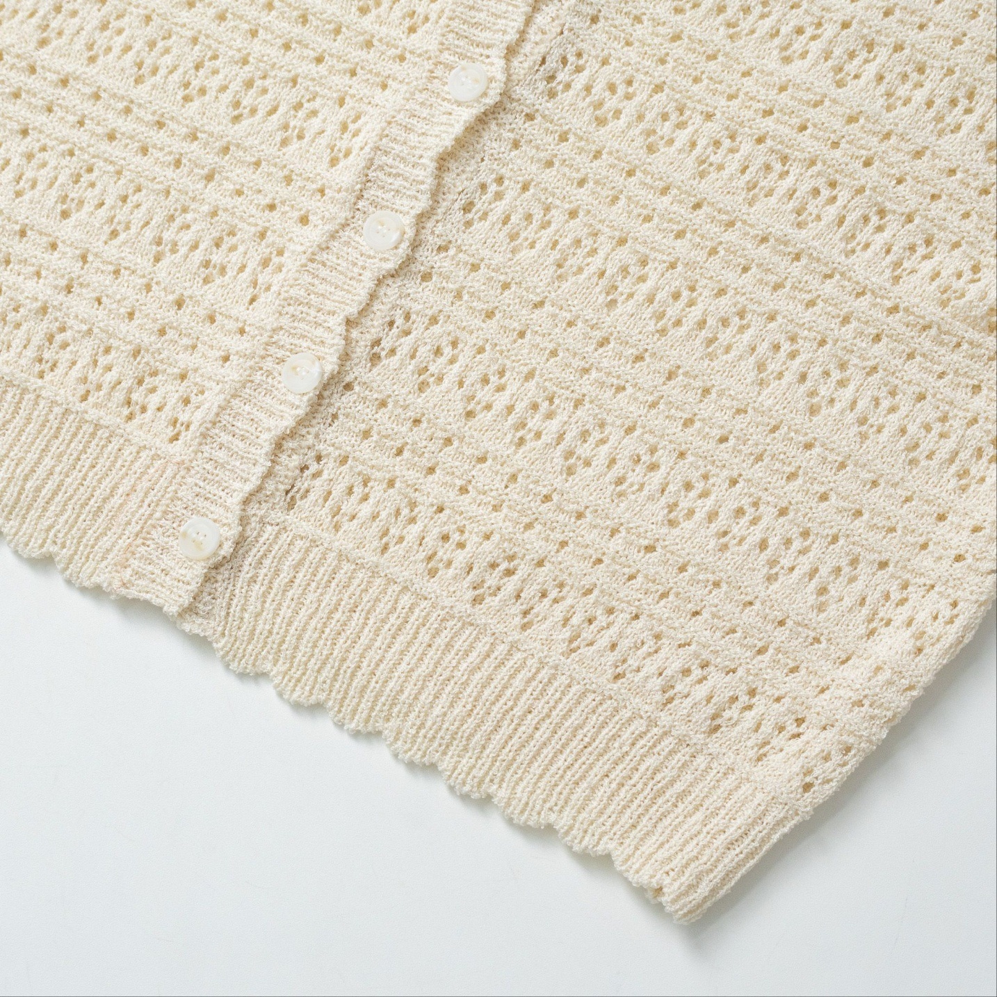 アクリルボタンVネックパンチングルーズ長袖カーディガン | 詳細画像16