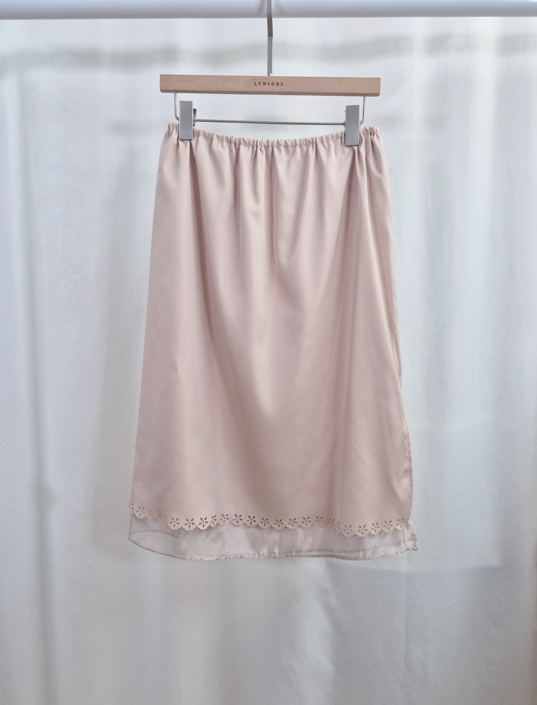 サテンパンチングスリットウエストゴムミディスカート | 詳細画像10