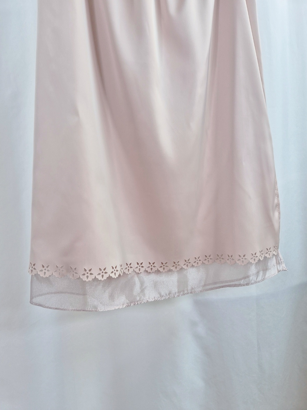 サテンパンチングスリットウエストゴムミディスカート | 詳細画像11