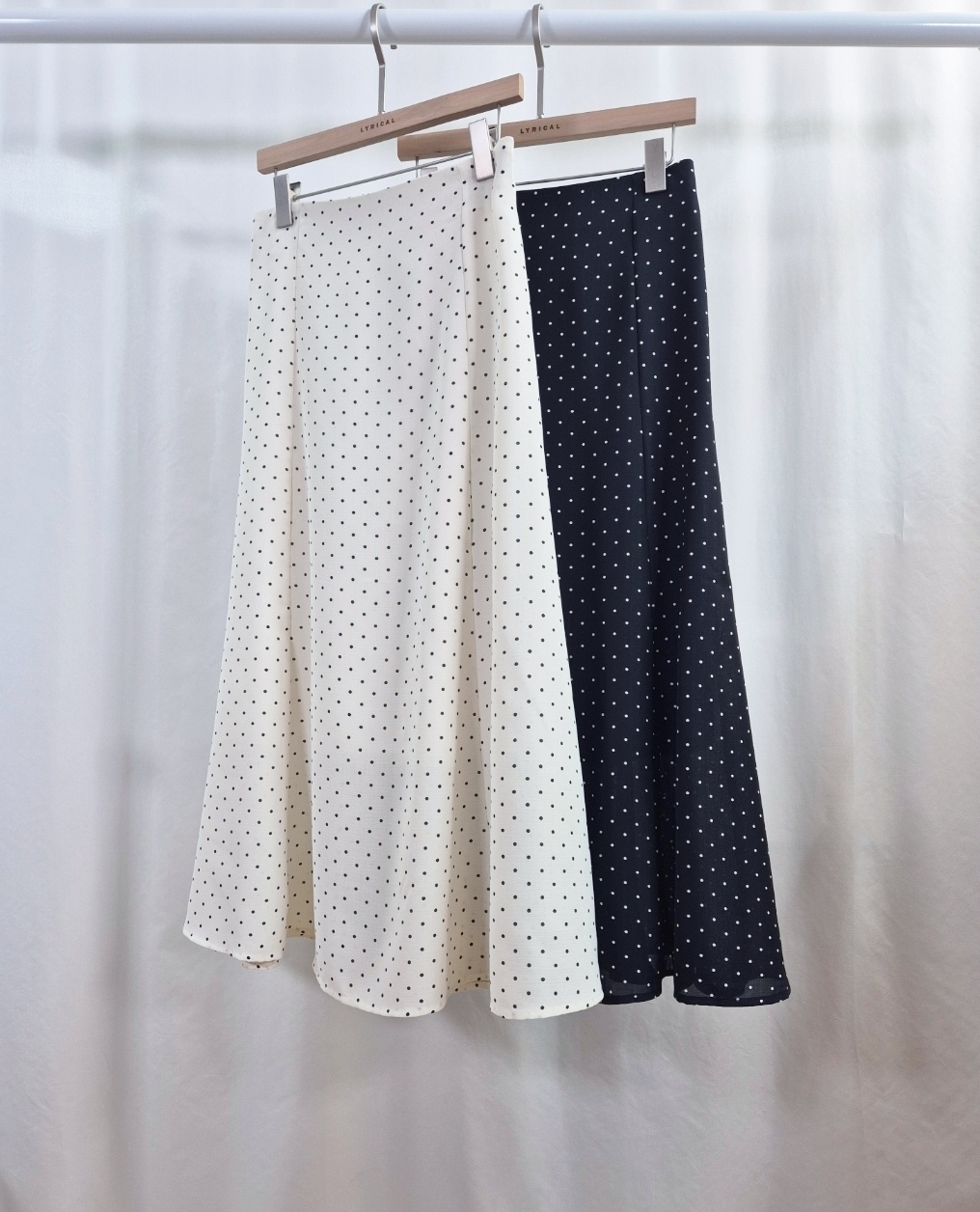 バックゴムロングフレアAラインドットスカート | 詳細画像7