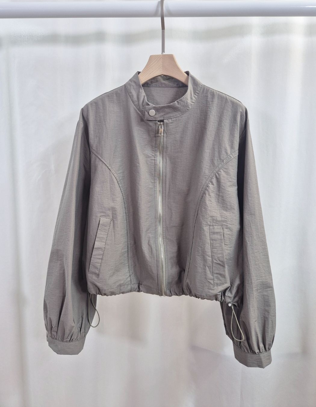 ジップアップドローストリングノーカラージャンパー | 詳細画像9