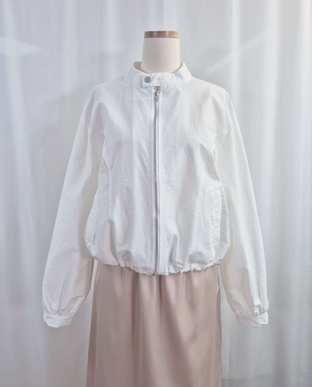 ジップアップドローストリングノーカラージャンパー | 詳細画像7