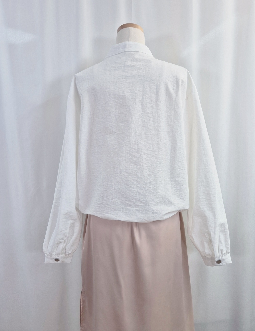 ジップアップドローストリングノーカラージャンパー | 詳細画像8