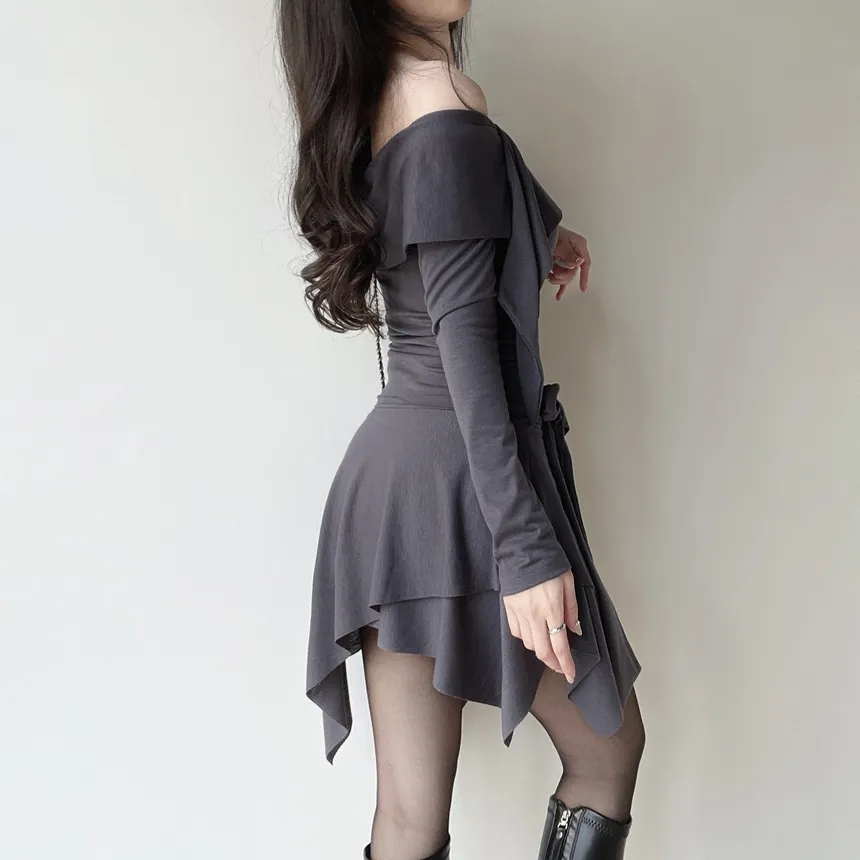 アンバランスシャーリング長袖オフショルダーストラップワンピース | mirangmirang | 詳細画像4