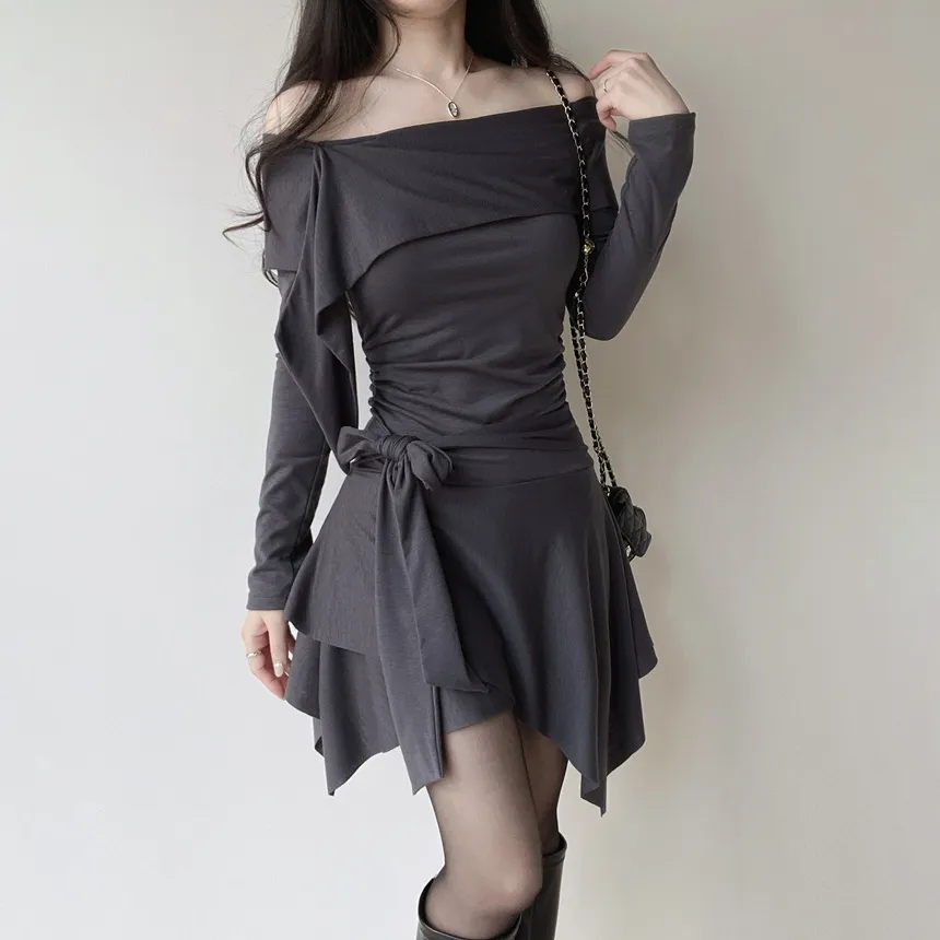 アンバランスシャーリング長袖オフショルダーストラップワンピース | mirangmirang | 詳細画像7