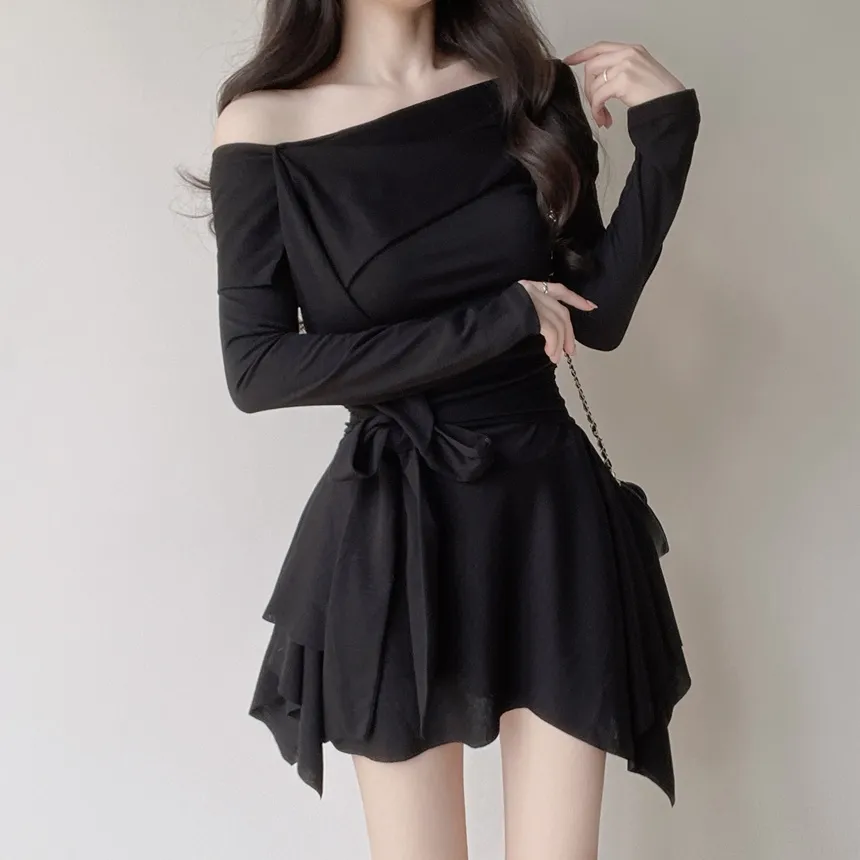 アンバランスシャーリング長袖オフショルダーストラップワンピース | mirangmirang | 詳細画像17