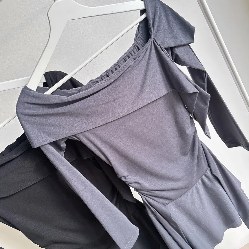 アンバランスシャーリング長袖オフショルダーストラップワンピース | mirangmirang | 詳細画像28