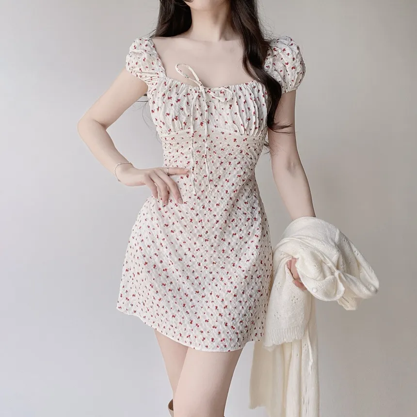 シャーリングパフスリーブ半袖ミニリボン小花柄ワンピース | mirangmirang | 詳細画像2