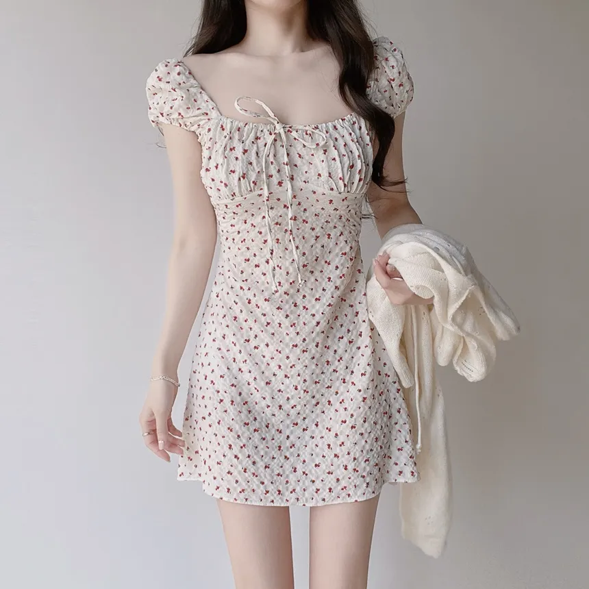 シャーリングパフスリーブ半袖ミニリボン小花柄ワンピース | mirangmirang | 詳細画像4