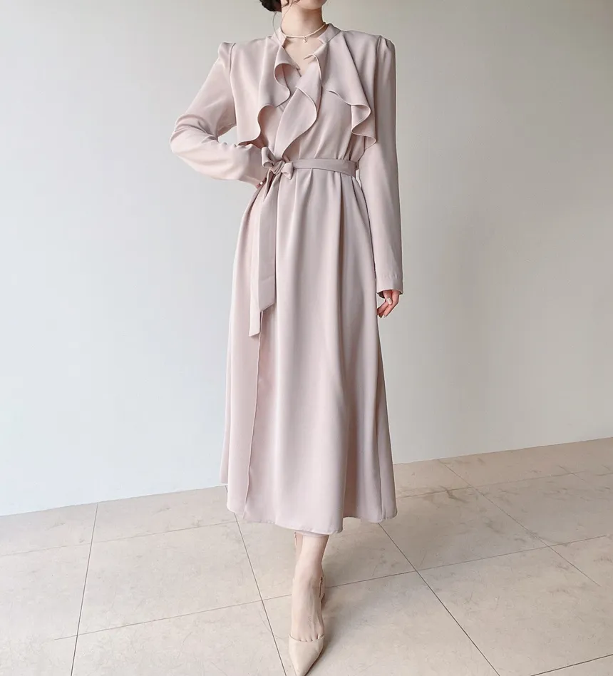 ロングフレア肩パッドトレンチコートストラップ付 | mirangmirang | 詳細画像2