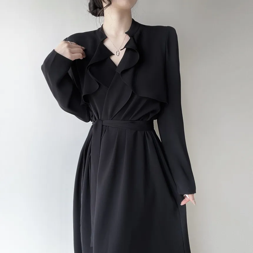 ロングフレア肩パッドトレンチコートストラップ付 | mirangmirang | 詳細画像8